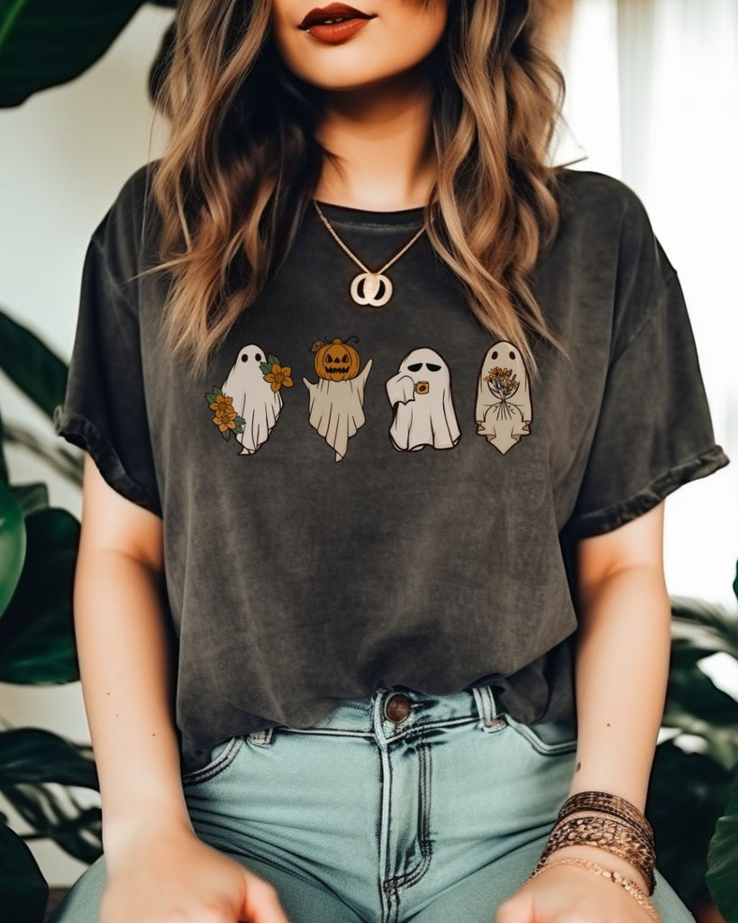 Retro Pumpkin Ghosts Halloween Comfort Colors T-Shirt - Liam & Lore